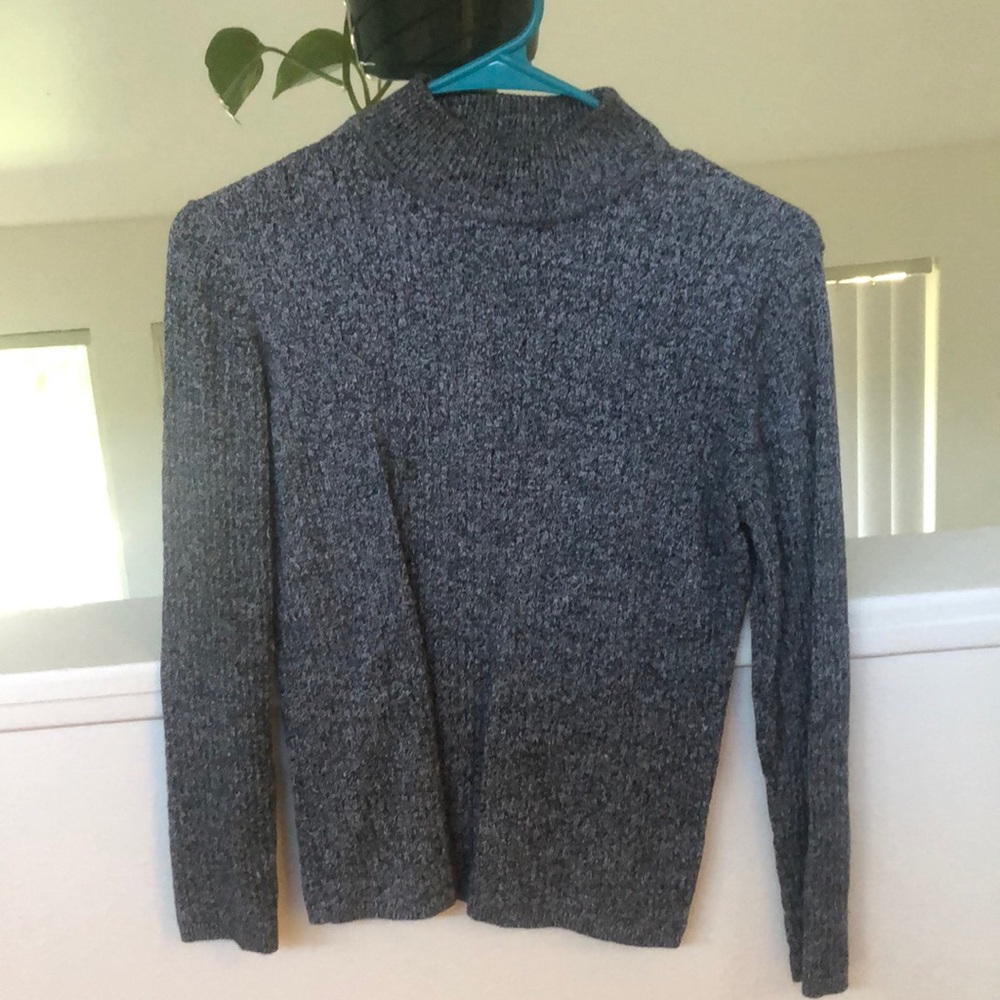 Grey sweater